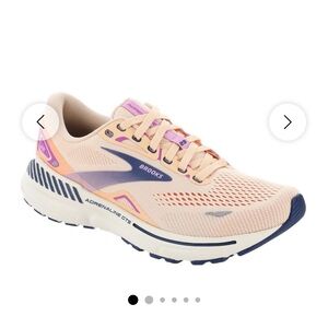 Brooks Women's Adrenaline GTS 23 in Apricot